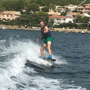 Meet your Posher, Raymond